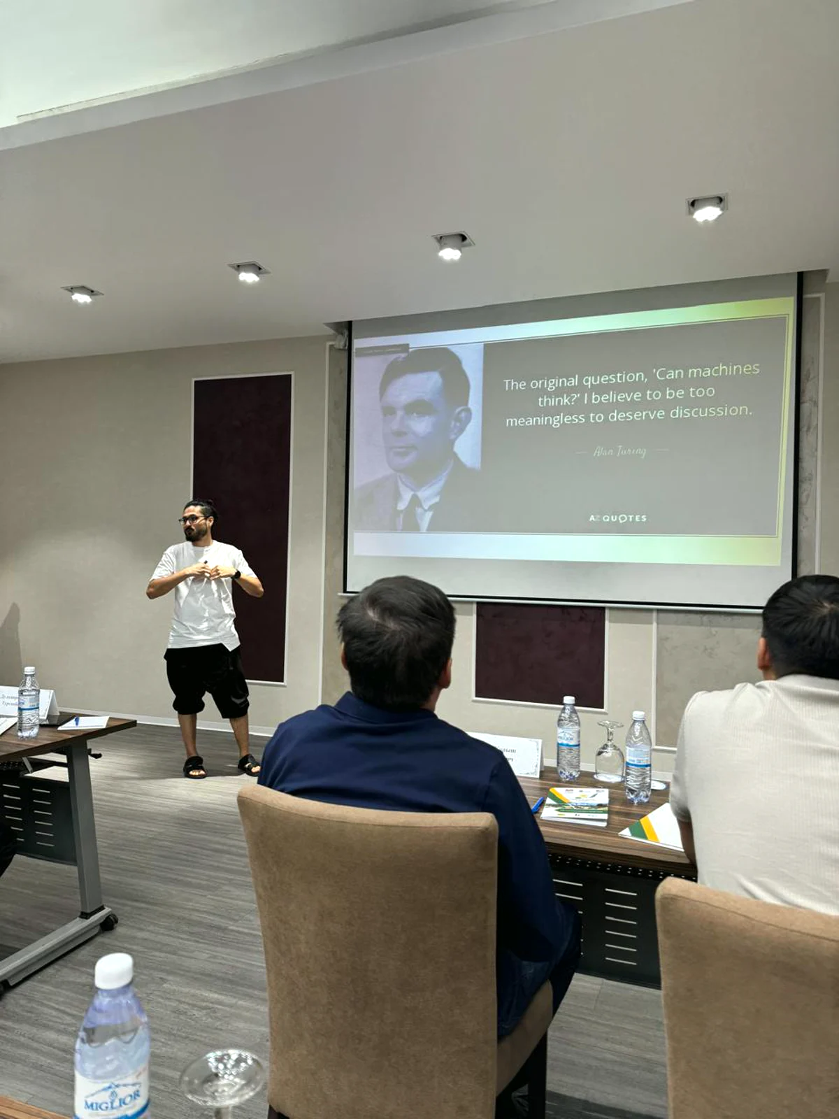 KEGOC participants during AI training